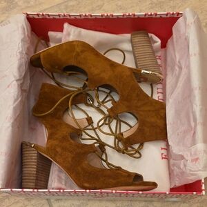 Elaine Turner Tan Suede Lace-Up Heels